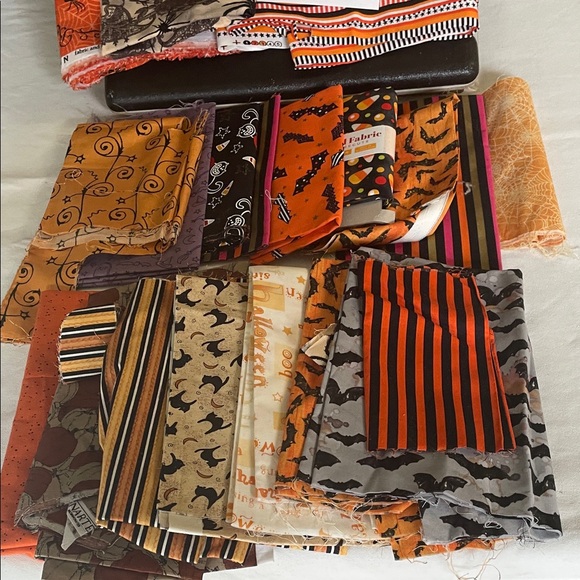 HALLOWEEN Mixed Sewing Materials Bag – Approx. 4 to 5 lbs (Predominantly Fabric) - Picture 2 of 6